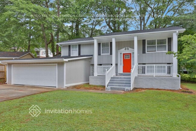 Building Photo - 2300 Pebble Rock W