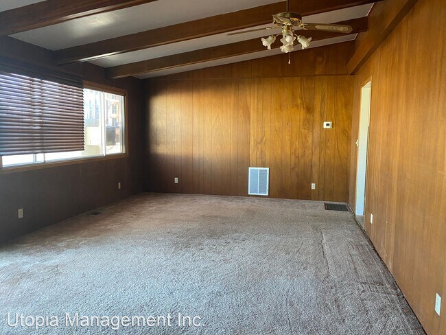 Building Photo - 5 br, 2 bath House - 875 Washo Lane