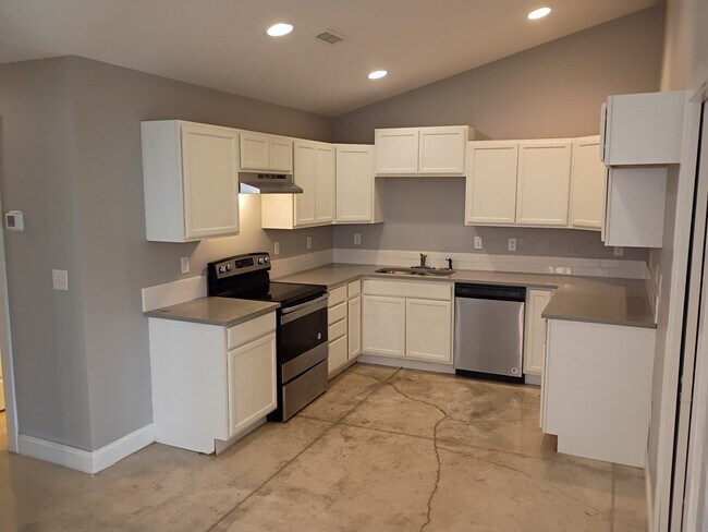 Foto del edificio - 435 Meadowlark Dr