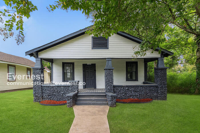 Foto principal - 1309 Woodland Ave SW