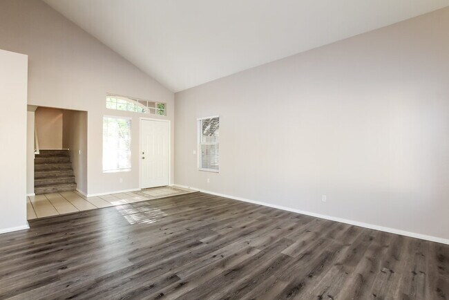 Foto del edificio - 9147 N 73rd Ln