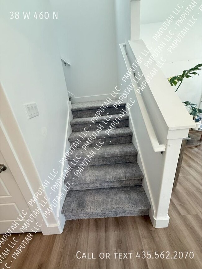 Foto del edificio - 38 W 460 N