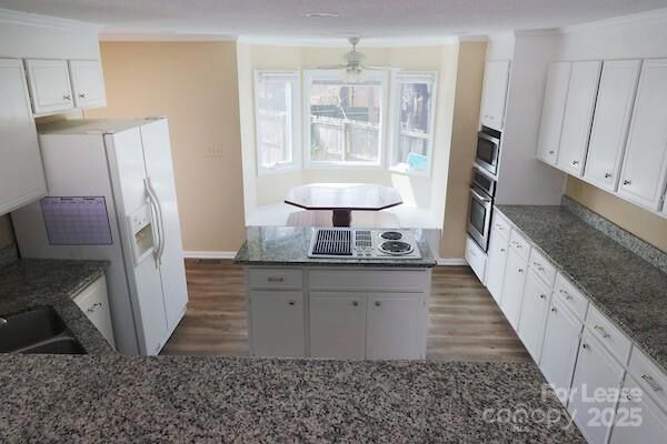 Building Photo - 1126 Hanford Pl NW