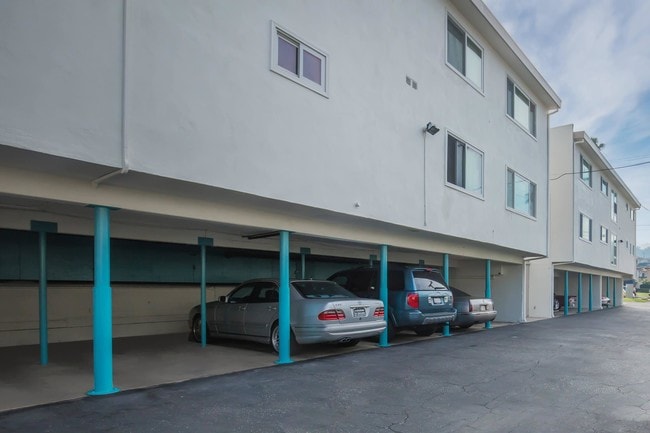 Sea Breeze Apartments At The Beach Redondo Ca Building Photo Sea Breeze Apartments At The Beach
