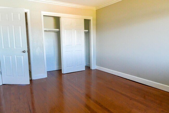 Foto del edificio - 726 Eglin Pkwy NE
