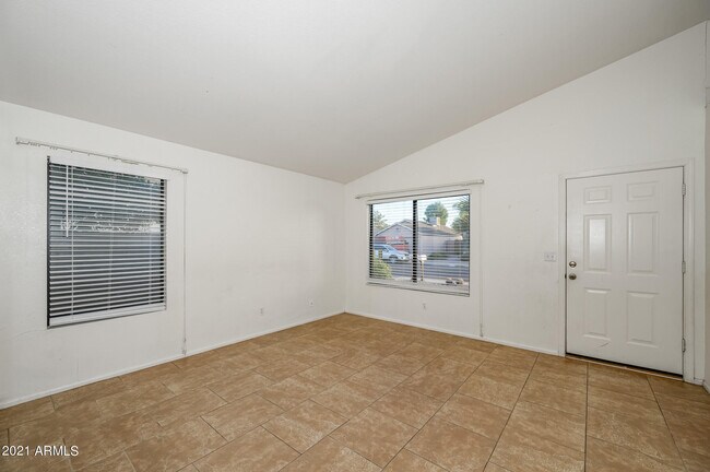 Building Photo - 3122 W Via Montoya Dr