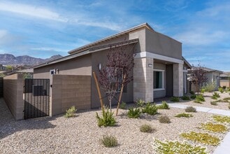Building Photo - 904 Kings Clf Ln