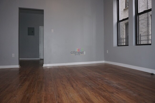Building Photo - 7129 5th Ave