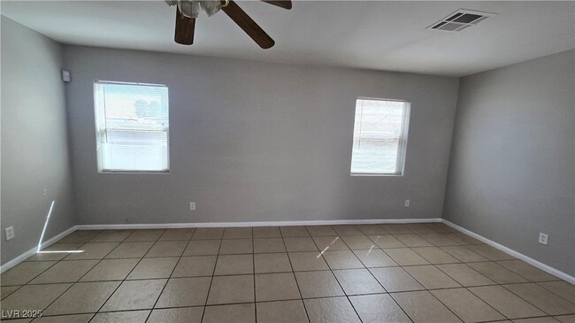Building Photo - 1742 Victor Hugo Ln