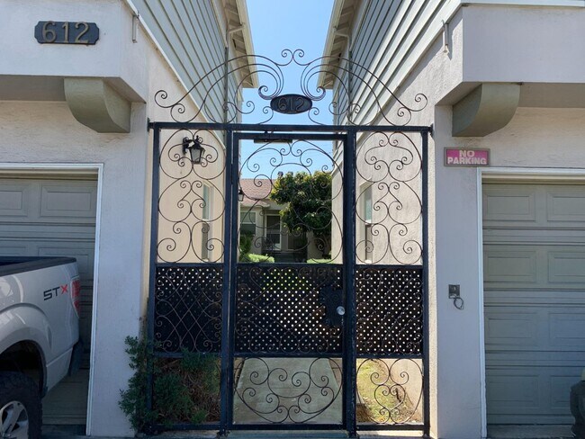 Building Photo - 612 S El Camino Real
