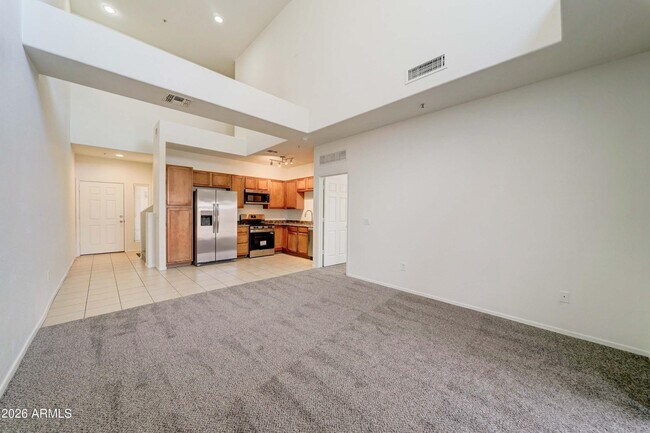 Foto del edificio - 15635 N 29th St