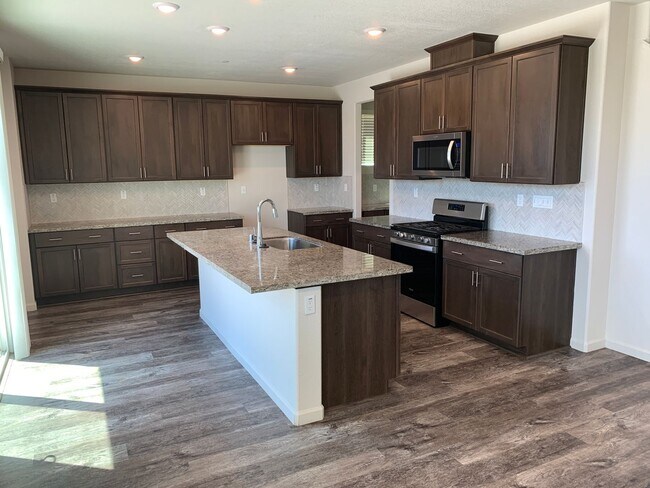 Foto del edificio - Brand new house ready to be called home