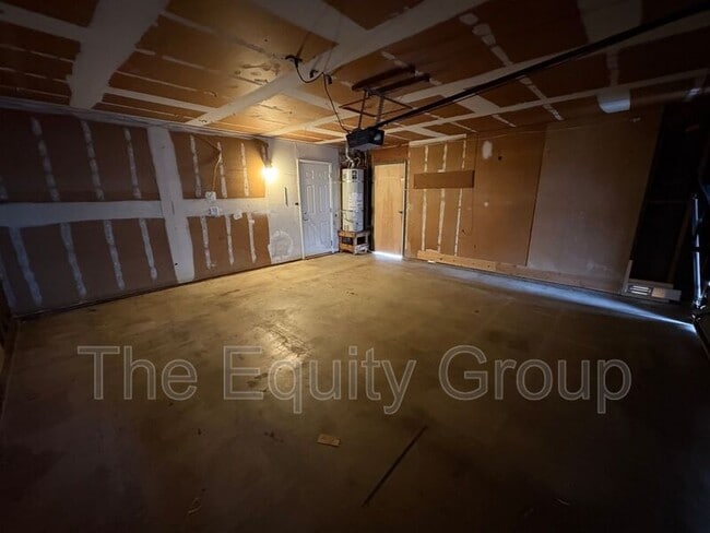 Building Photo - 2516 S Memory St
