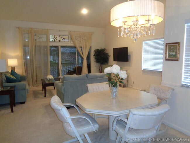 Foto del edificio - 7657 Lexington Club Blvd