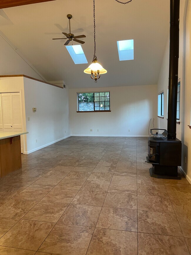 Living/dinning room - 185 Chimney Creek Rd