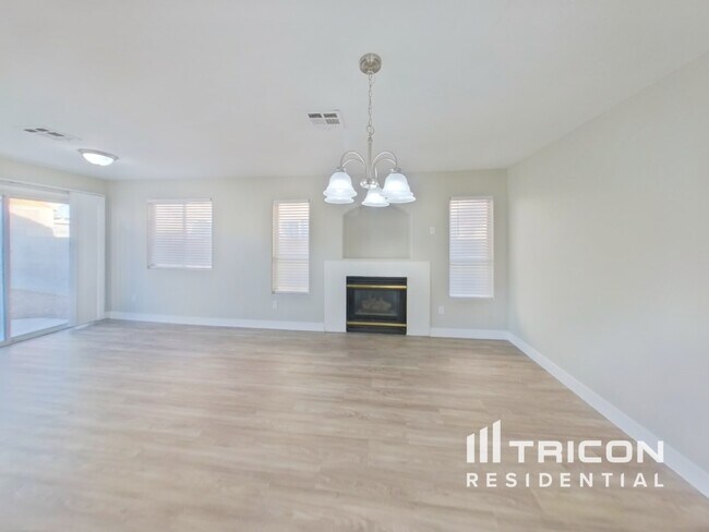 Foto del edificio - 1117 N Rainbow Meadows Dr