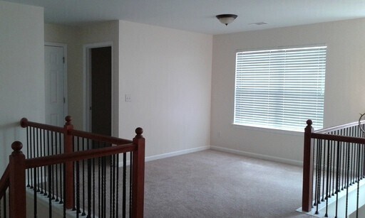 Foto del edificio - 150 Ontario Dr