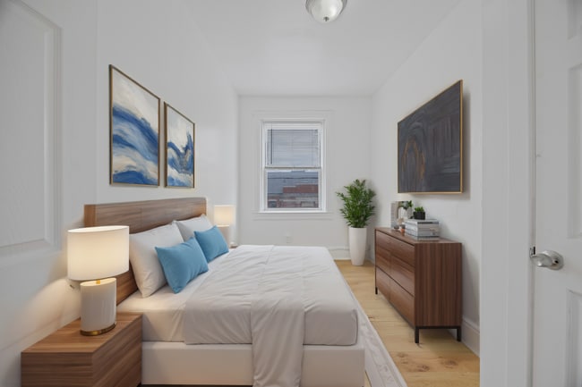 Photo - 2204 E Carson St Apartment