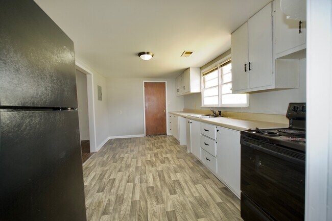 Building Photo - 5309 Adams Ave