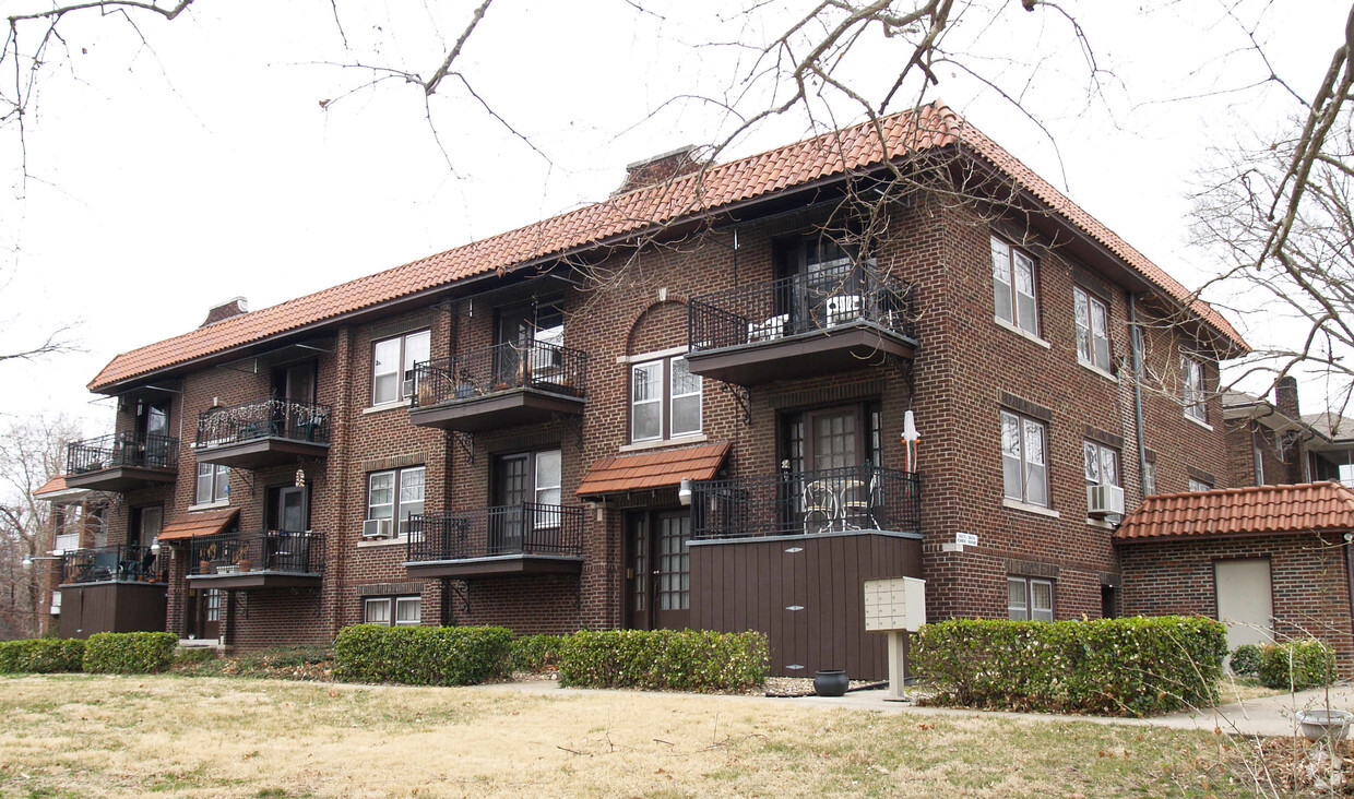 Building Photo - Tower Grove South