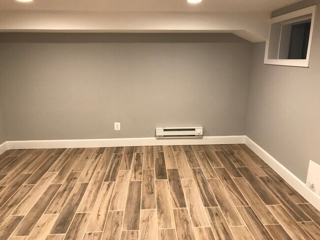 Foto del edificio - 1328 Ridge Pl SE