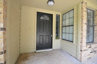 Building Photo - 22018 Grand Forks Dr