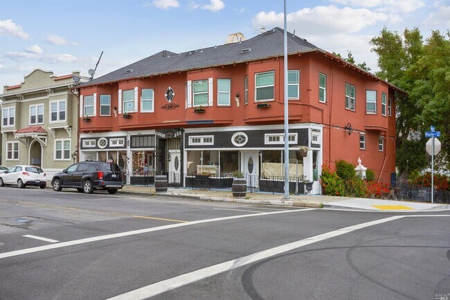 Foto del edificio - 902 Marin St