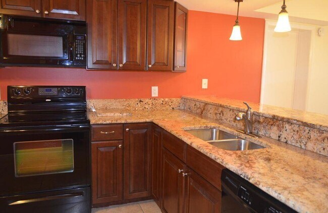 Building Photo - 2721 Village Blvd