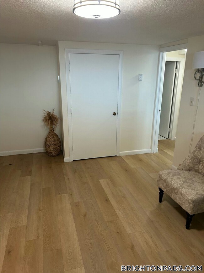 Foto del edificio - 365 Faneuil St