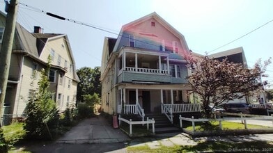 Building Photo - 221 Camp St