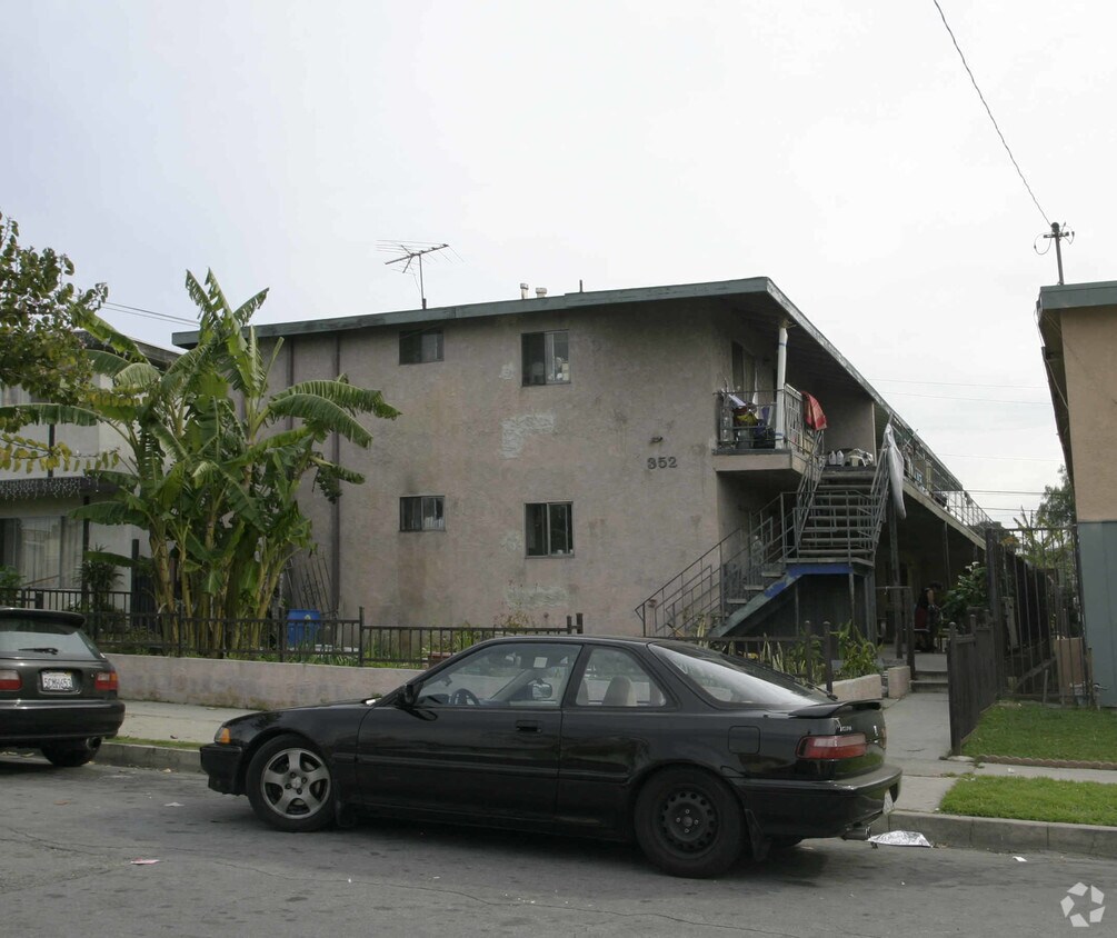 Foto principal - 2352 Lewis Ave