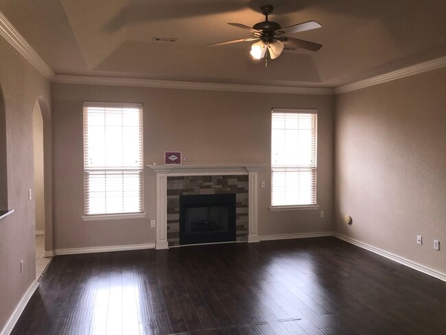 Building Photo - 460 Novarra Dr