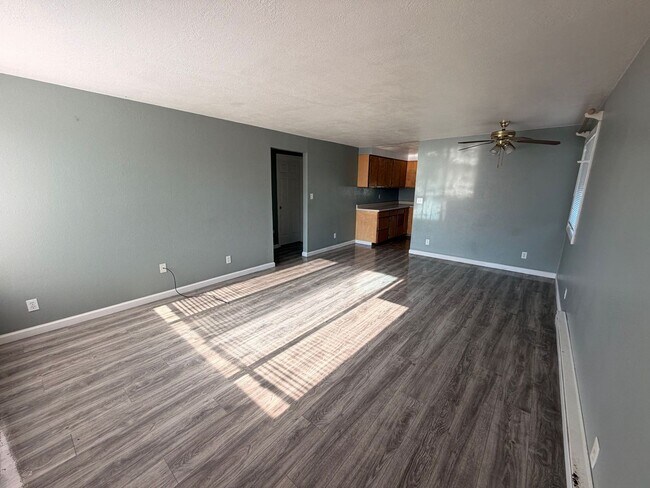 Building Photo - 5883 Onyx Ave