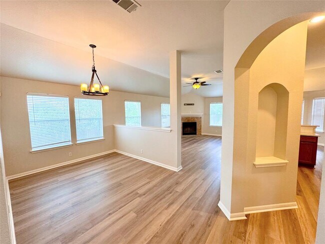 Foto del edificio - 205 Green Slope Ln