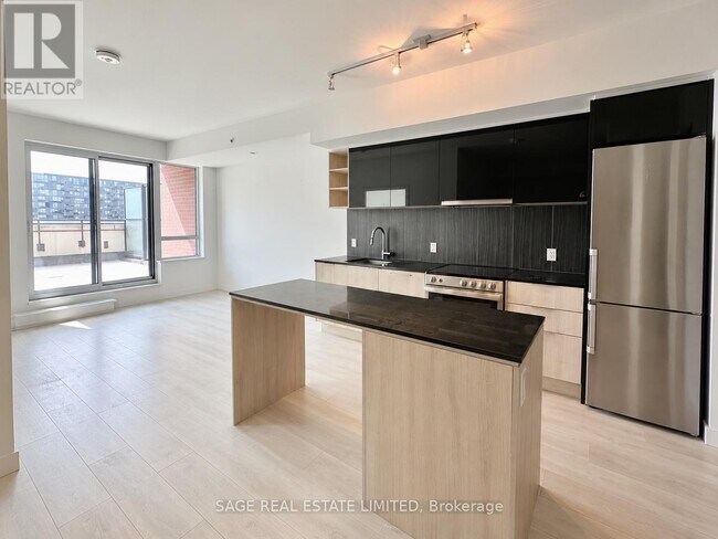 Building Photo - 31 Tippett Rd