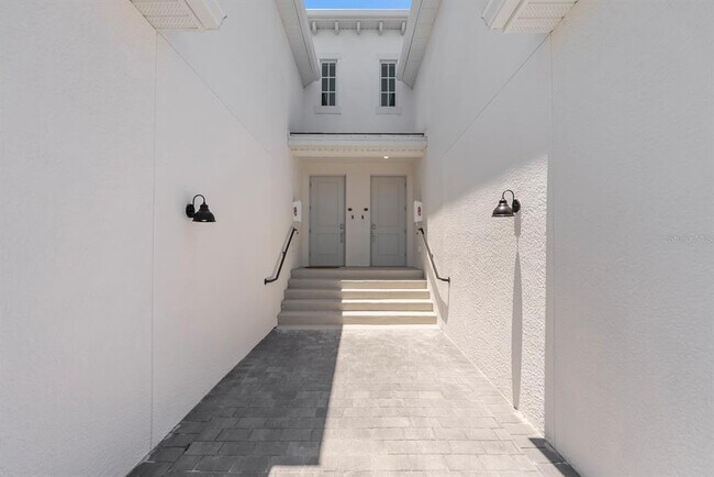 Foto del edificio - 15182 Bluffton Ln