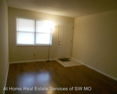 Foto del edificio - 3356-3360 E Southern Hills Blvd