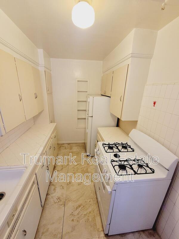 Foto del edificio - 3741 Los Feliz Blvd