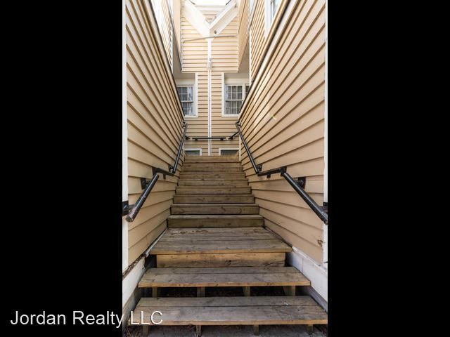 Foto del edificio - 4 br, 2 bath House - 141-A Coming Street