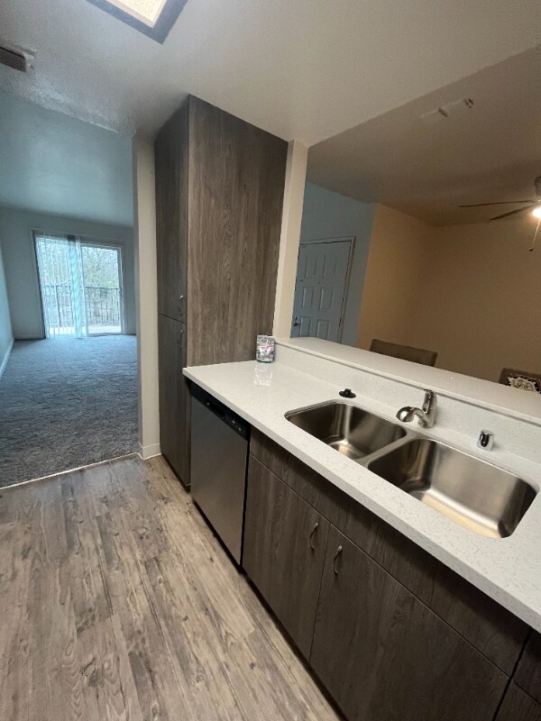 Foto del edificio - 9237 Elk Grove Florin Rd