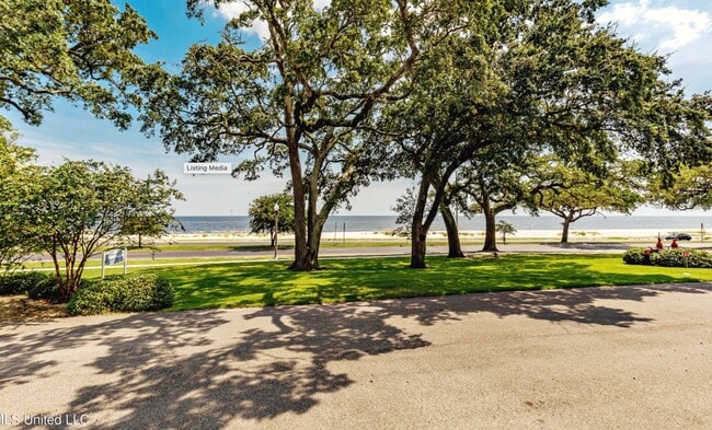 Photo - 1282 Beach Blvd Apartment