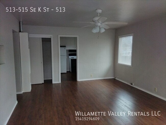 Building Photo - Large one bedroom duplex in Grants Pass
