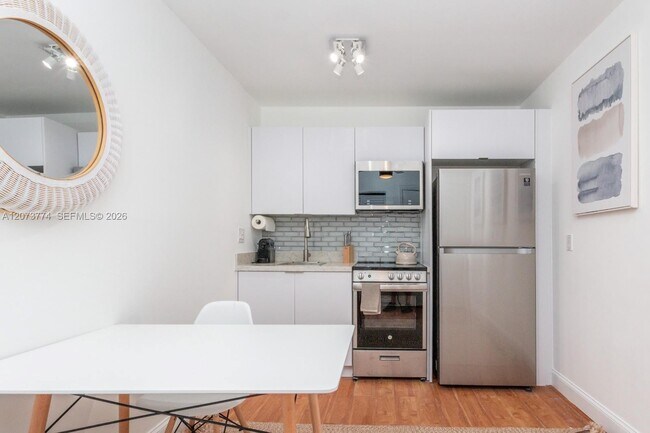 Foto del edificio - 6509 NE 5th Ave