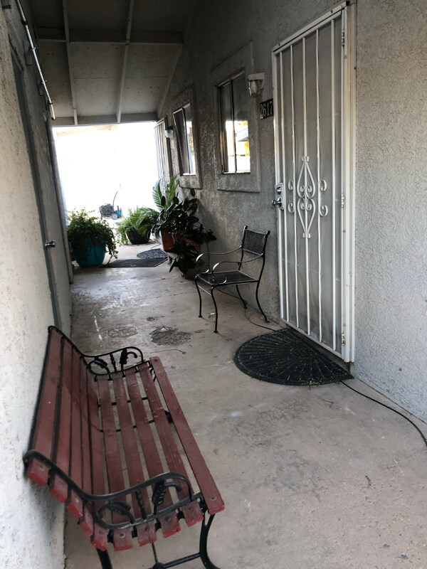 Primary Photo - 2611 N Winstel Blvd