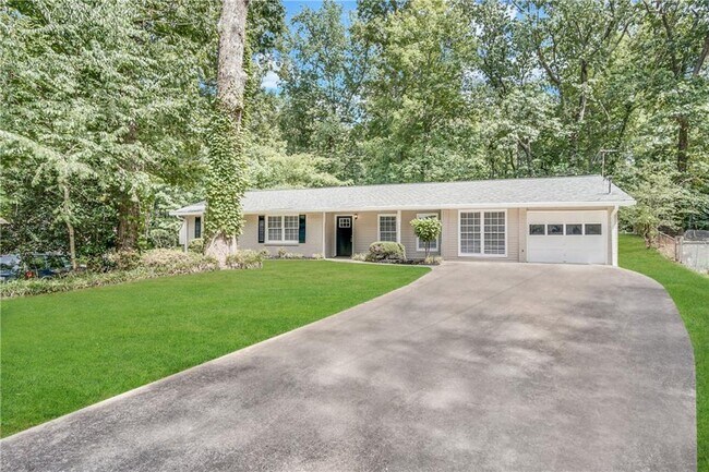 Building Photo - 1496 Indian Forest Ct