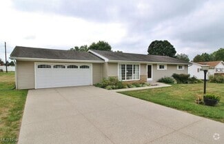 Building Photo - 1120 Helene Dr