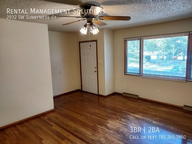 Building Photo - 2932 SW Sunnymede Ct- 3 BED/2 BATH