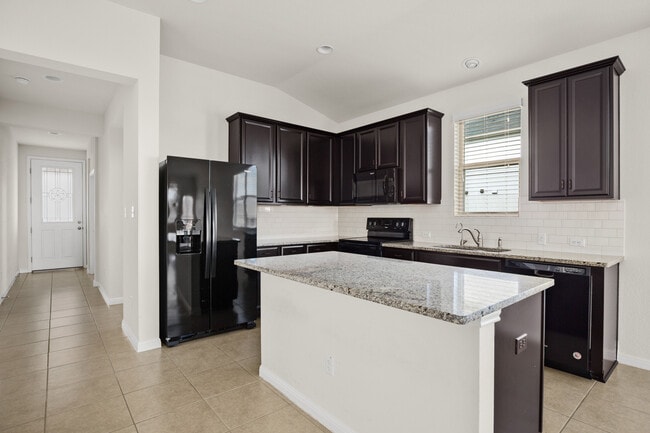 Building Photo - 19213 Quebrada Dr