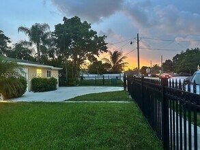 Building Photo - 1270 NW 111th St