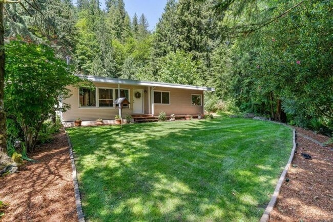 Building Photo - 4 bedroom in Issaquah WA 98027